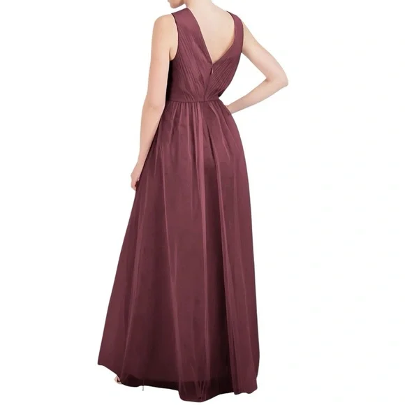BCBG MAXAZRIA SLEEVELESS WINE TULLE FLORAL LACE APPLIQUÉ FLOOR LENGTH GOWN *NWT* - Picture 8 of 15
